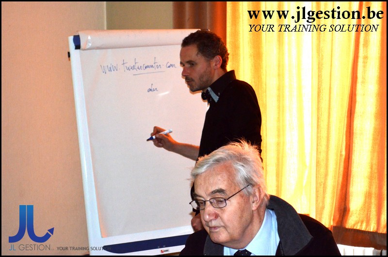 J2 Using IBM VisualAge To Create Java Applications